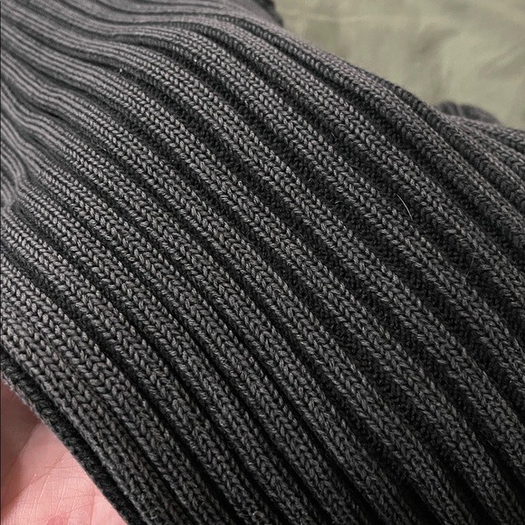 LL Bean Signature Men's Dark Gray Cable Knit Cardigan - Picture 7 of 9